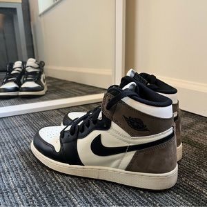 authentic nike jordan 1 retro high mochas